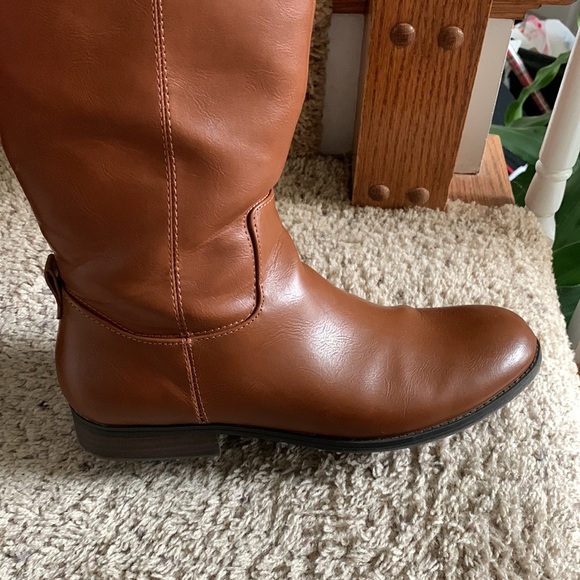 Brown boots - Picture 8 of 8